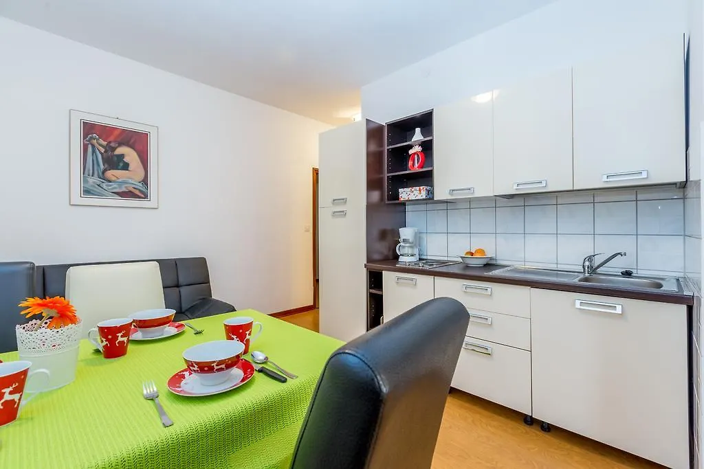 Guest House Antonella Malinska